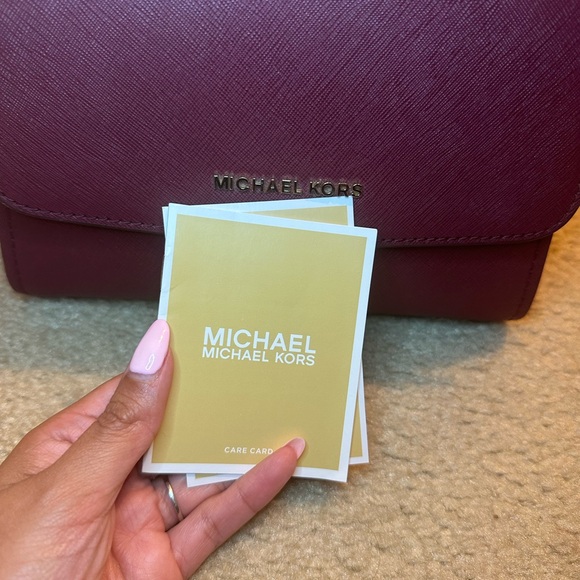 Michael Kors Sofia Small Satchel Leather Shoulder Bag Purse
Eggplant - Picture 5 of 8